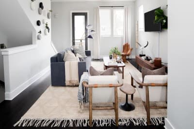 Enjoy your time in The Music City in our two side-by-side modern luxury homes with your group of friends or family. Just moments from downtown, these homes are the perfect place to get ready for your night out on Broadway, or to relax as a group while using our ample open-space social area and fully equipped kitchen. We have generous sleeping arrangements or cozy up on the couch to watch your favorite show. Our homes are a short 7 minute Uber ride to downtown! Yes, you're booking two homes!